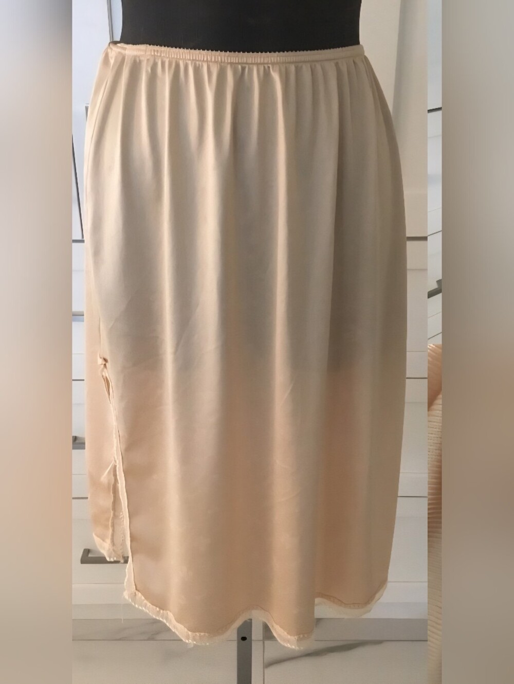 Vintage Givenchy Underdressings Womens Size L Peach/Nude Midi Half Slip Skirt